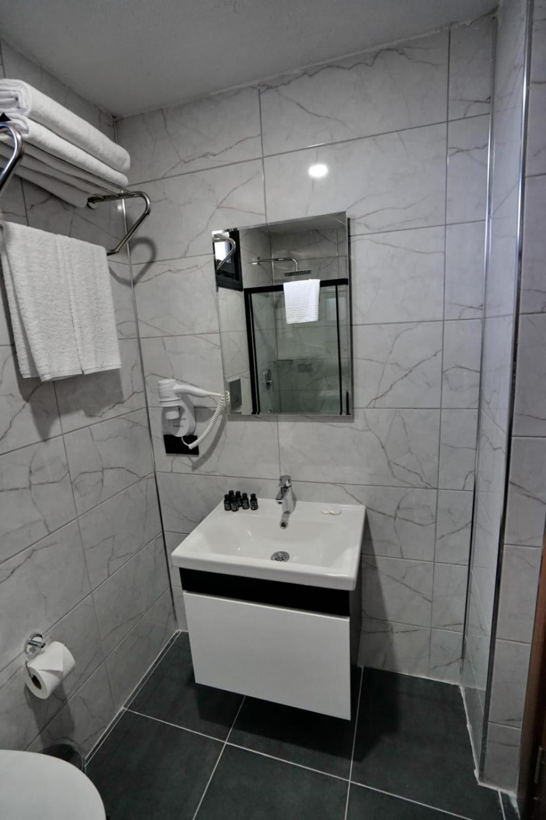 Shelton Airport Hotel Arnavutkoy Extérieur photo